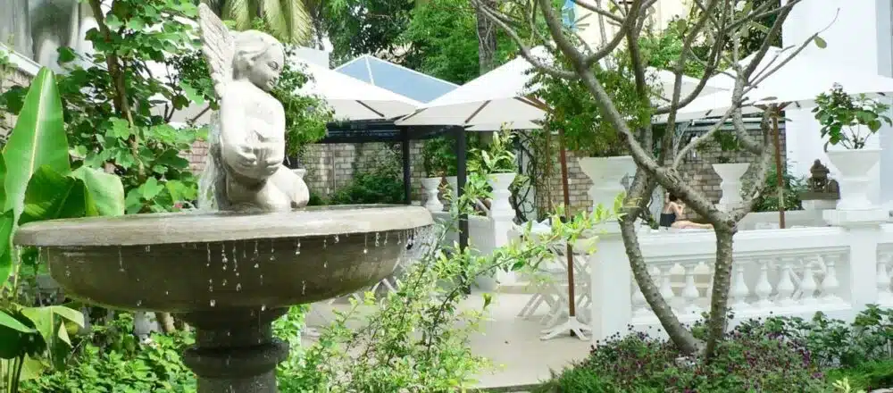 Fountain Entrance L'Apothiquaire Spa